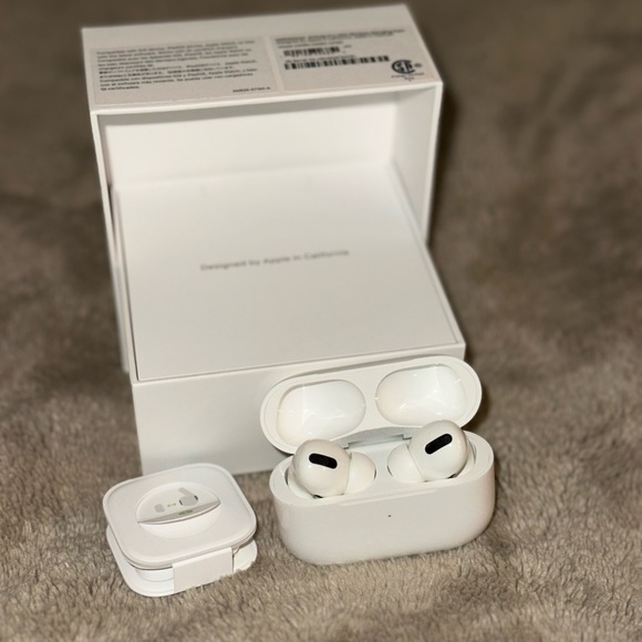 Apple AirPods Pro with Charging Case - White